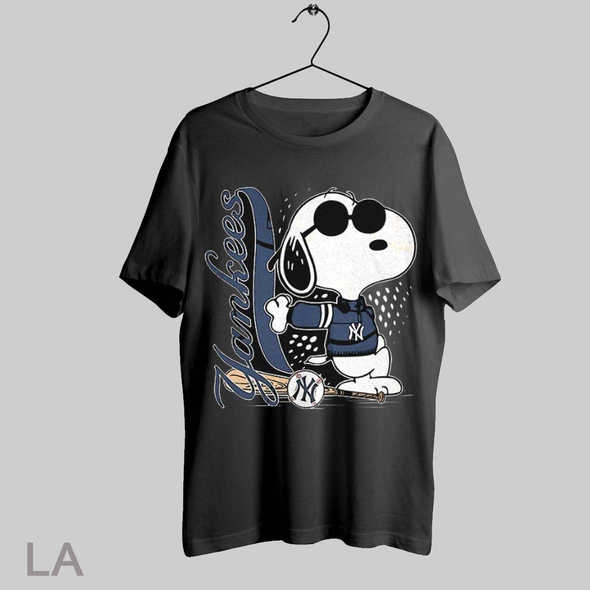 Top New York Yankees X Snoopy Mlb Baseball T Shirt Sweatshirt Hoodie Shirt
