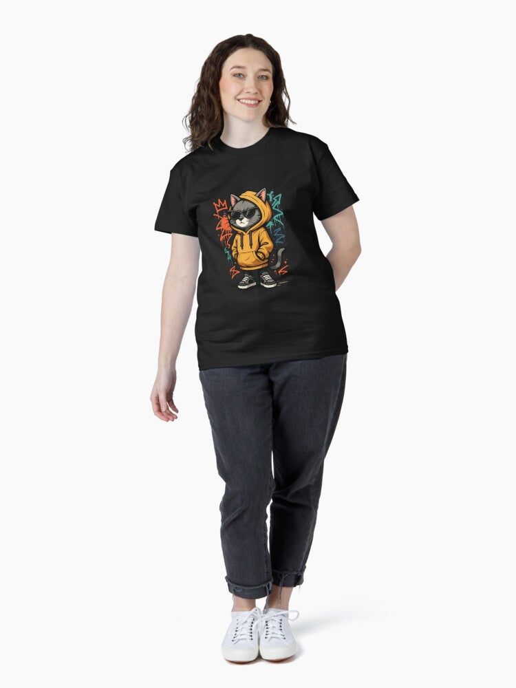 Streetwear Cat in Oversized Hoodie – Urban Graffiti Style Cool Cat Art Classic T-Shirt