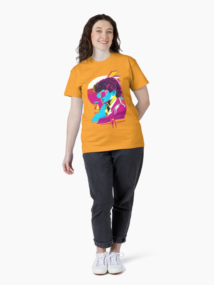 'An 80z Wave' Classic T-Shirt