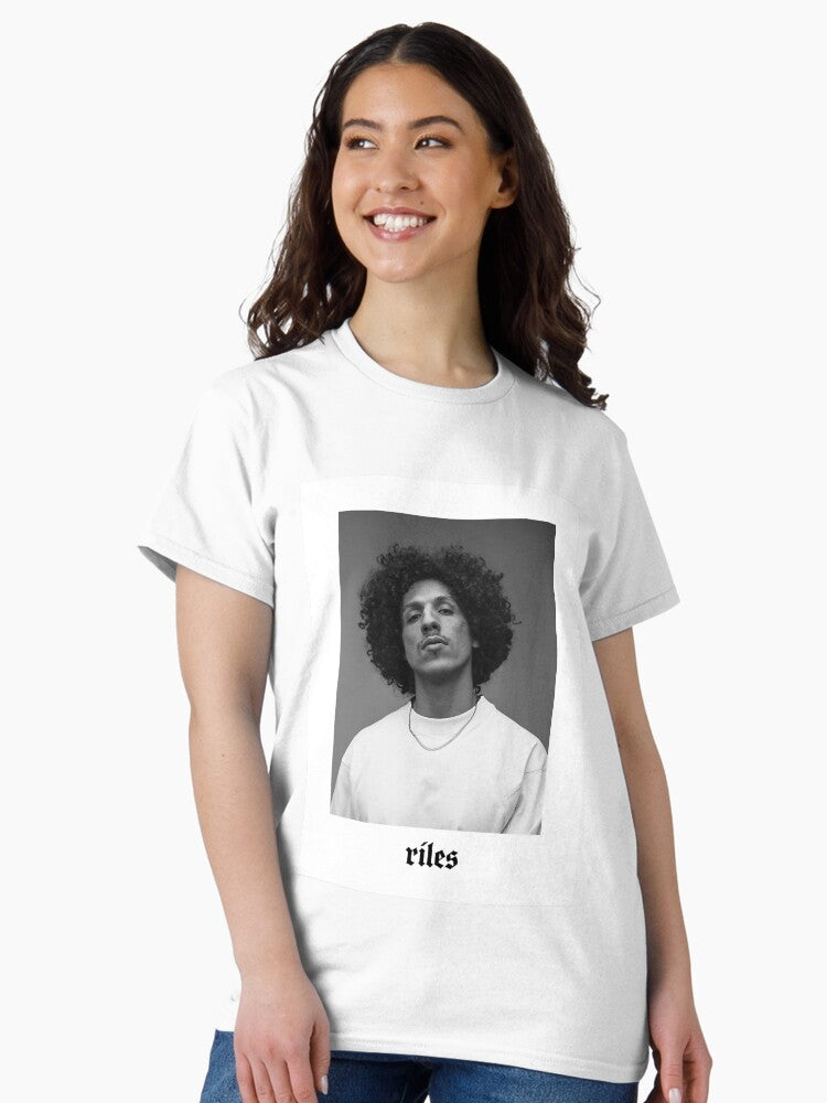 Rilès - Black _amp_ white studio photographer poster. Classic T-Shirt