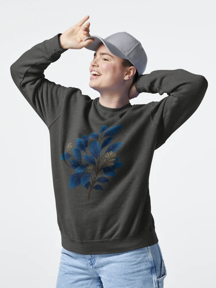 "Nocturnal Wisdom – The Blue Leaf Oracle" Classic T-Shirt