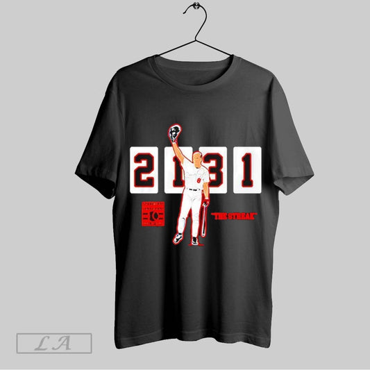 Original Cal Ripken Jr 2131 The Streak Baltimore Orioles Caricature T Shirt Sweatshirt Hoodie Shirt