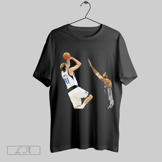 Top Andre Drummond Wearing Dirk Nowitzki Shooting His Signature Fadeaway Jumper Over Tim Duncan T Shirt Sweatshirt Hoodie Shirt
