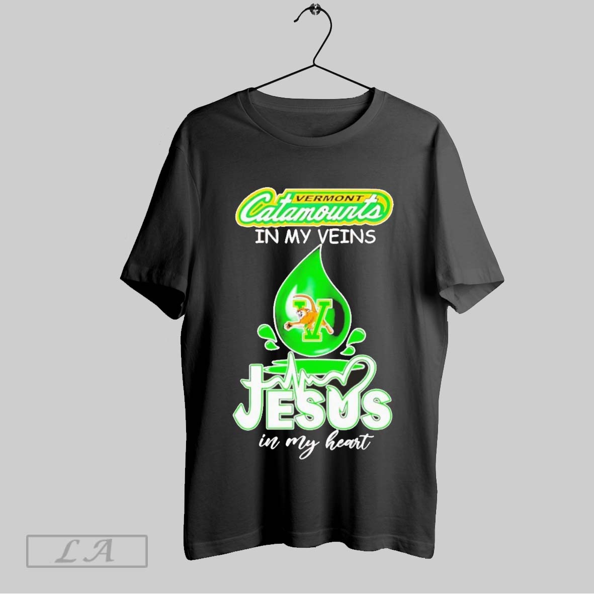 Top Vermont Catamounts In My Veins Jesus In My Heart Drop Blood T Shirt Sweatshirt Hoodie Shirt