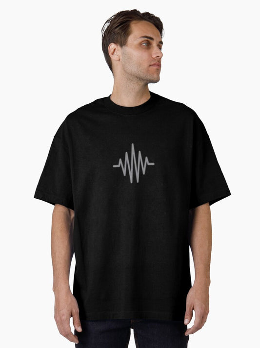 100 gigs - Freestyle - Drake vs Kendrick - Rapper Sound Wave MP3 Design Oversized T-Shirt